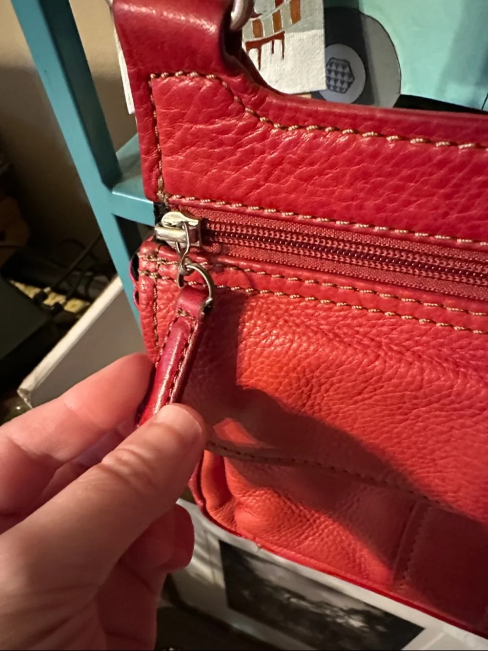 Fossil Red Pebbled Leather Crossbody Bag - Picture 7 of 14